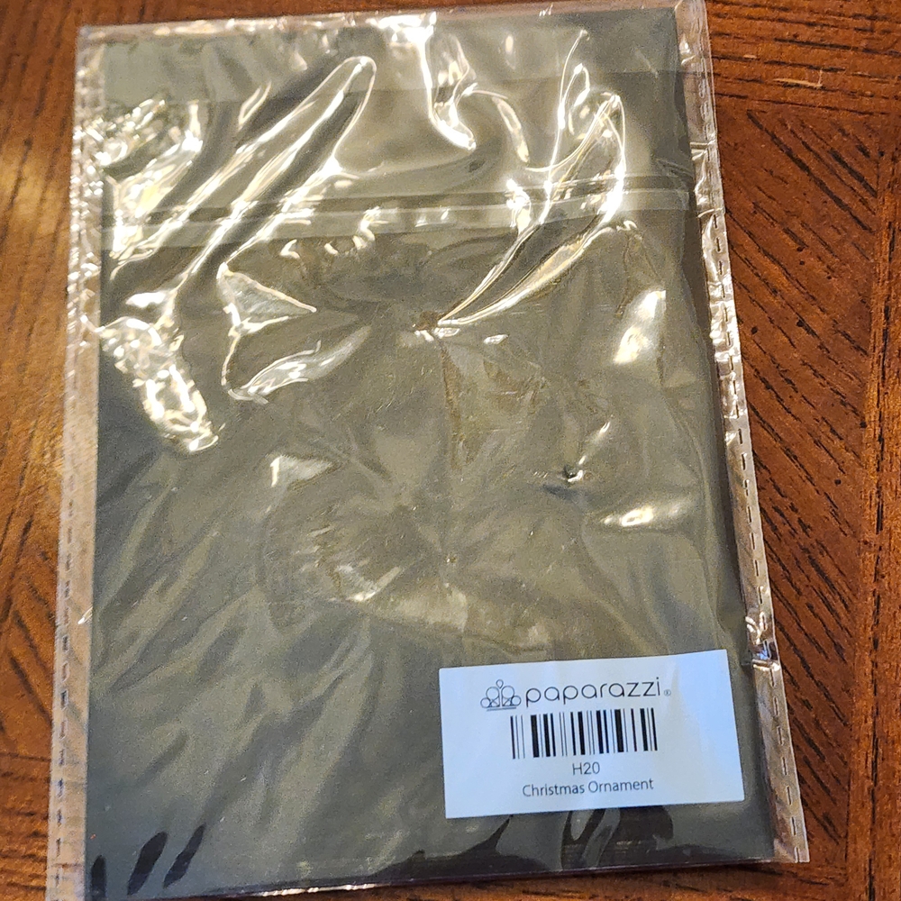 Paparazzi Silver Stocking Ornament - Picture 4 of 4